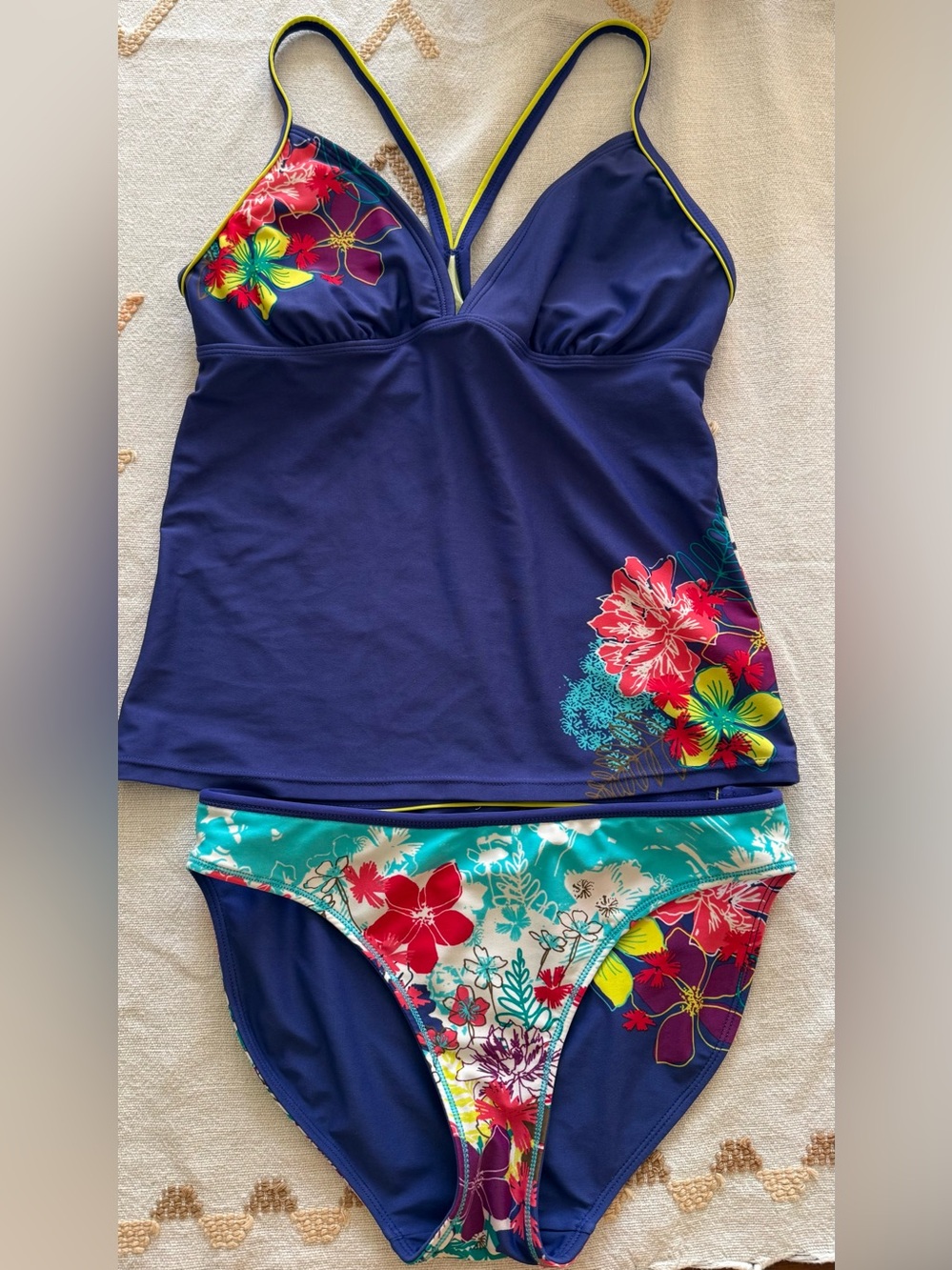 Athleta Women’s Navy Hibiscus Floral Tankini Set with reversible bottom